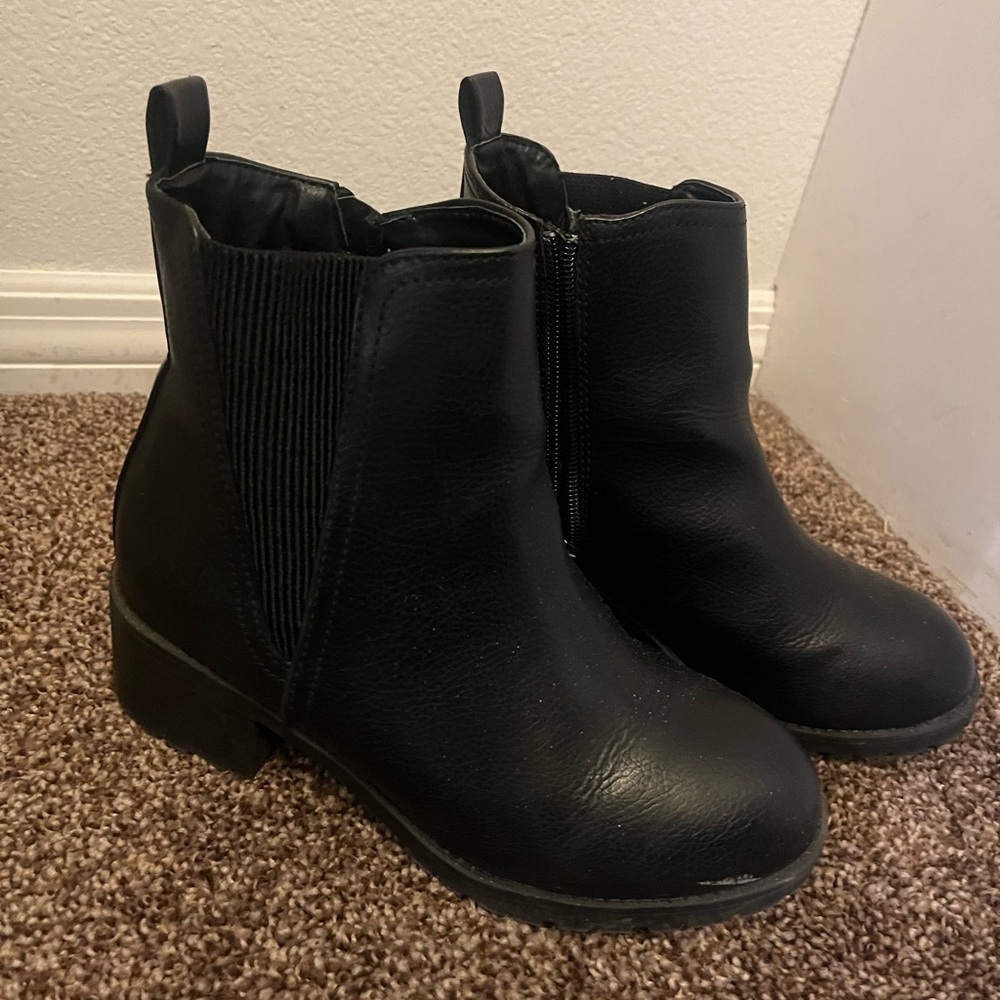 MIA kids zip up chunky boots